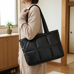 AUREMI™ 軽量キルトトートバッグ（大容量・撥水加工）
