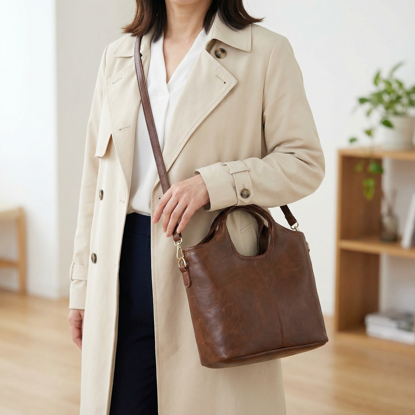 AUREMI™ やわらか素材の2WAYショルダーバッグ